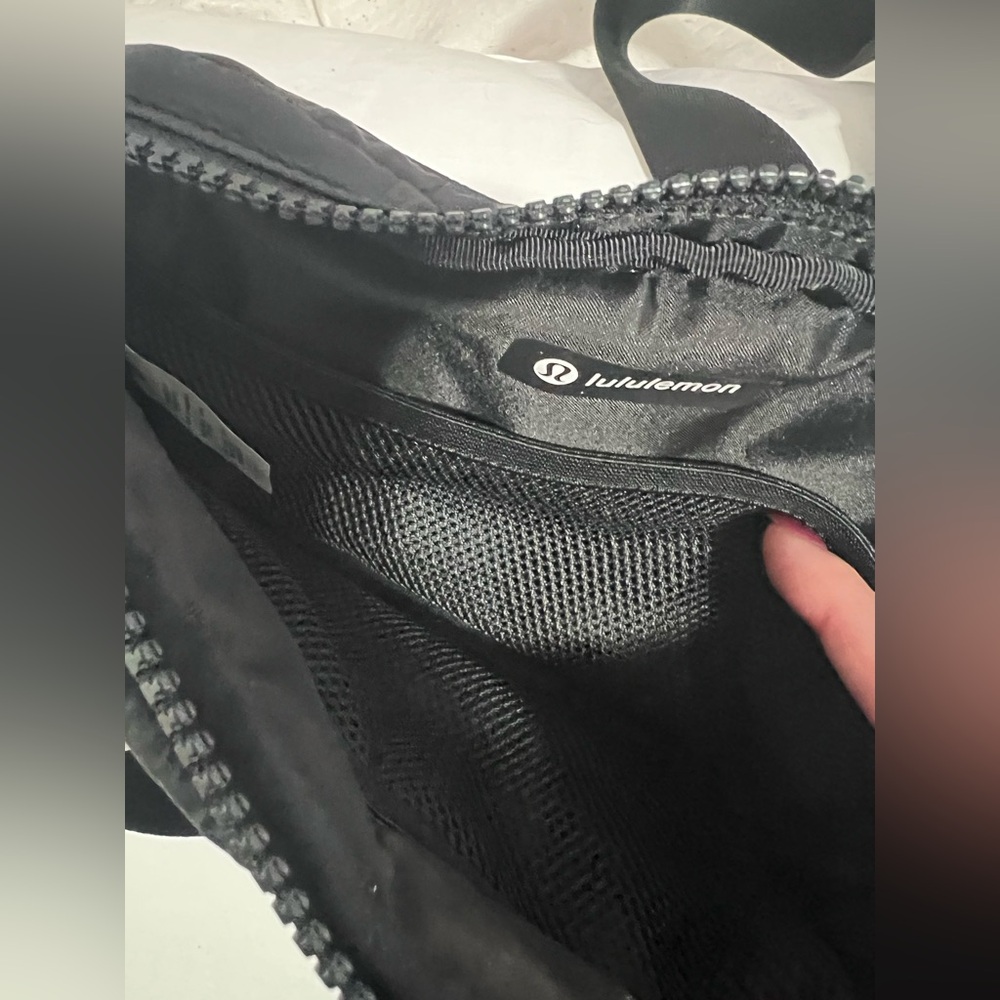 Black Lululemon Quilted Belt Bag - Picture 2 of 5